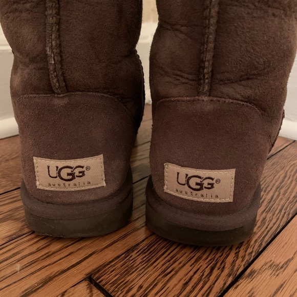 Women’s Ugg Boots - Picture 2 of 5